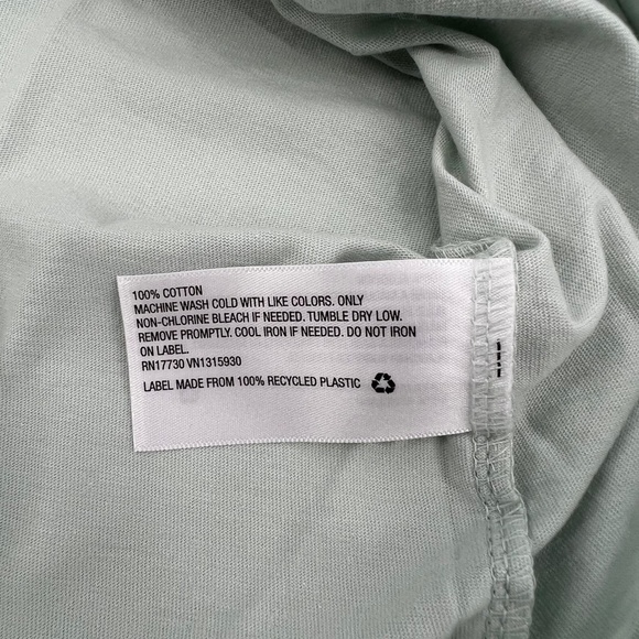 NWT Wild Fable Blue Long Sleeve Cropped Boxy T-shirt Size Small Women's - Picture 6 of 7